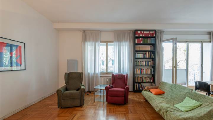 Appartamento in Vendita a Milano (MI) Via Tabacchi