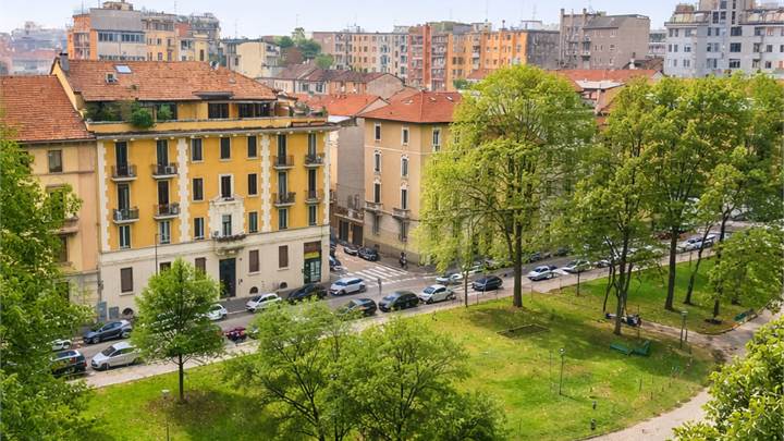 Luminoso appartamento piano alto