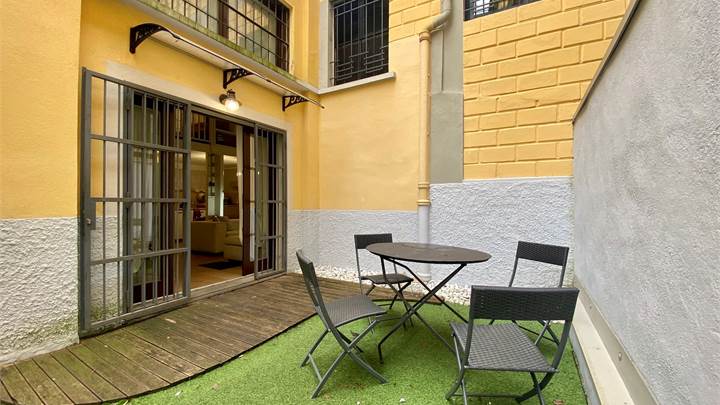 Grazioso loft con cortile privato