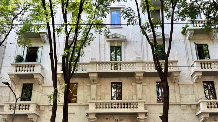 Appartamento ultimo piano con terrazzo e posto auto